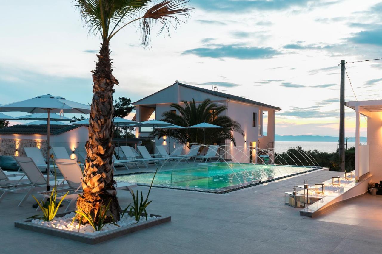 Pachis Escape Suites Buitenkant foto