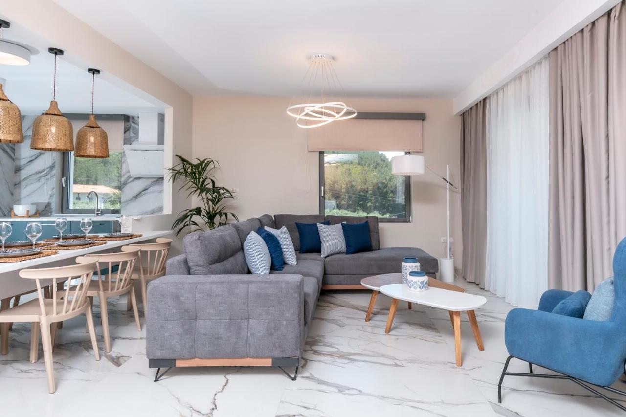 Pachis Escape Suites Buitenkant foto