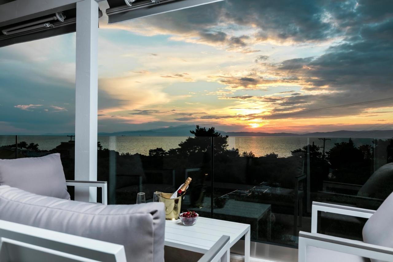 Pachis Escape Suites Buitenkant foto