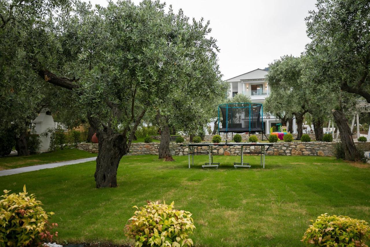 Pachis Escape Suites Buitenkant foto