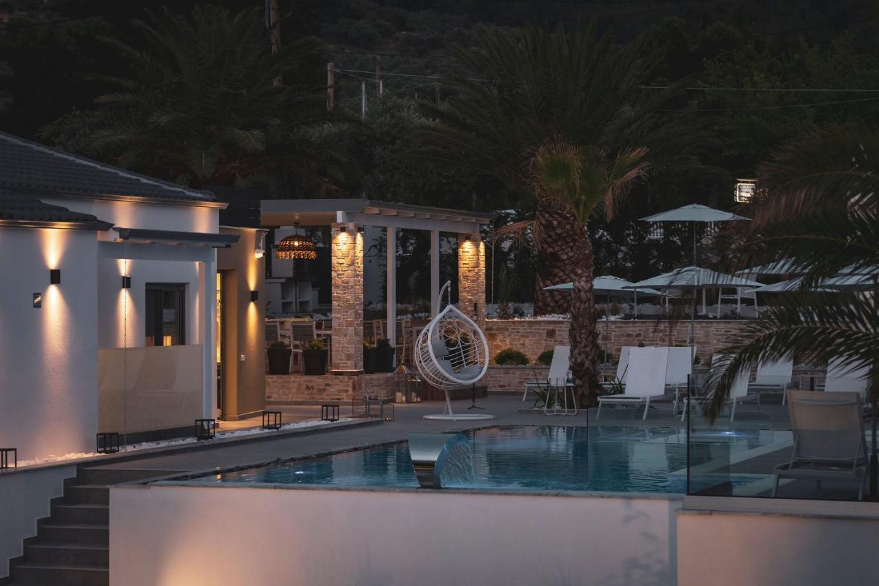 Pachis Escape Suites Buitenkant foto