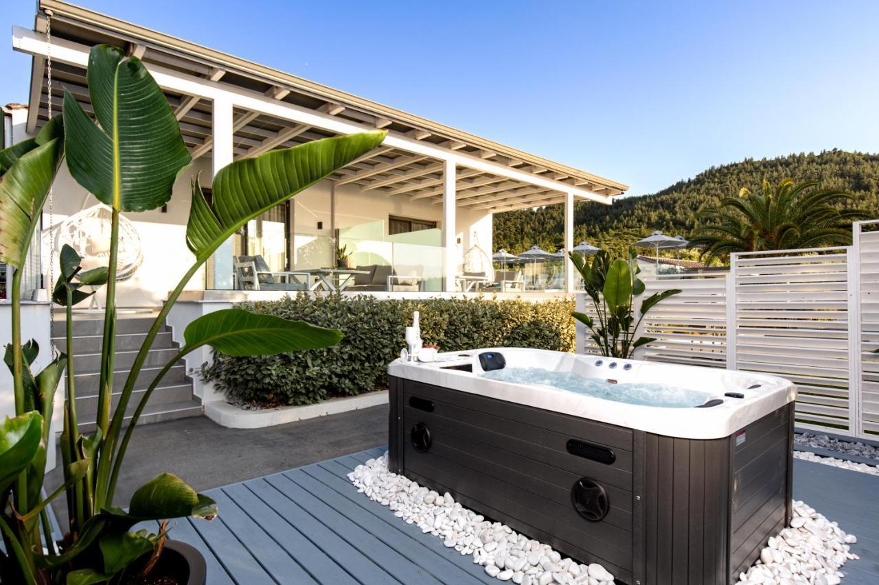 Pachis Escape Suites Buitenkant foto